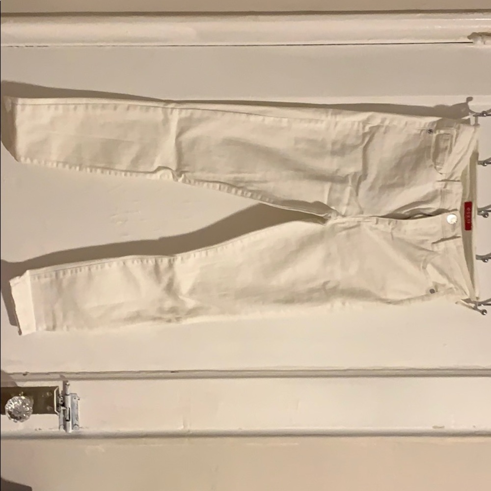 White skinny jeans